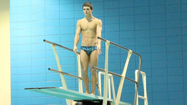 Area Divers Honored