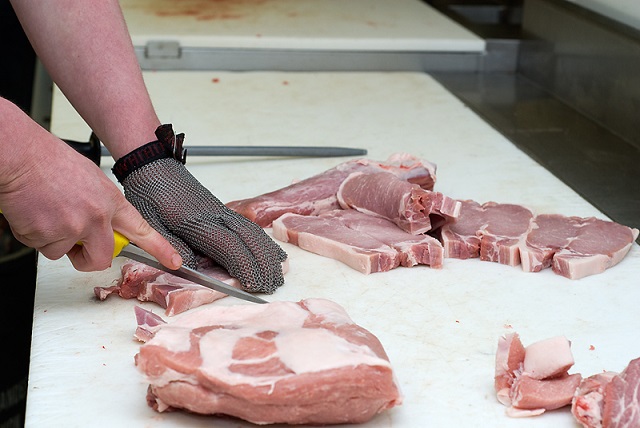 Presidential Order Brings Protective Gear to Meatpackers Presidential Order Brings Protective Gear to Meatpackers