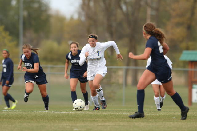 Jacks Drop Tuneup To Huskers