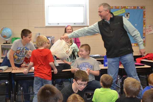Fourth Graders Meet Their Adopted Farmer Fourth Graders Meet Their Adopted Farmer
