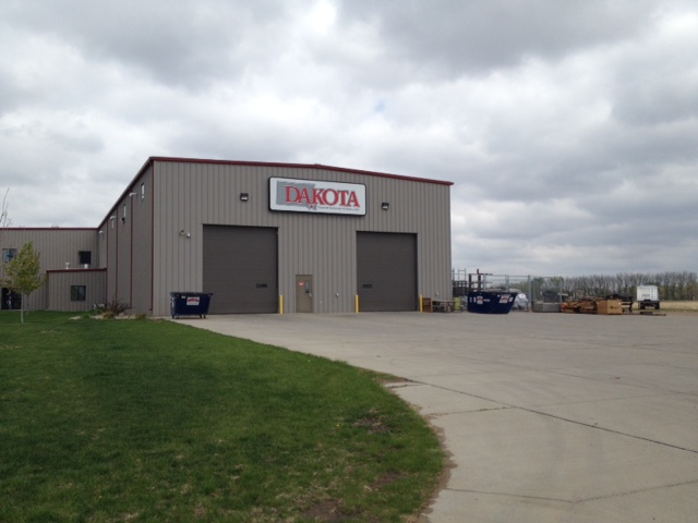 Trail King Acquires Dakota Trailer Manufacturing of Yankton Trail King Acquires Dakota Trailer Manufacturing of Yankton