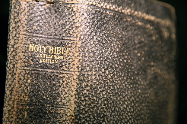 Iowa Lawmakers Debate Bill on School Bible Classes