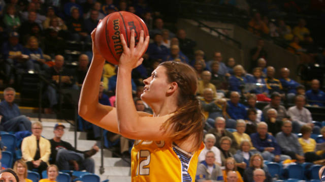 SDSU Women Upend Iowa