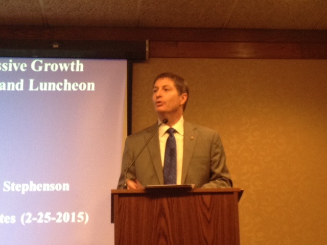 Bankers and Consumers Dealing with Rising Interest Rates