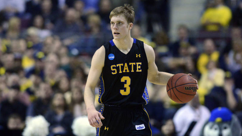 Wolters Signs Overseas