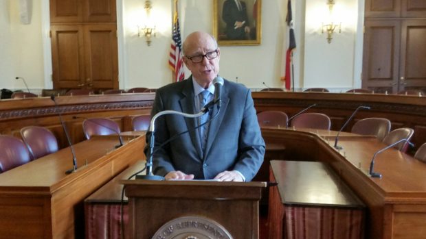 Roberts Says Senate Ag Committee Drafting Farm Bill