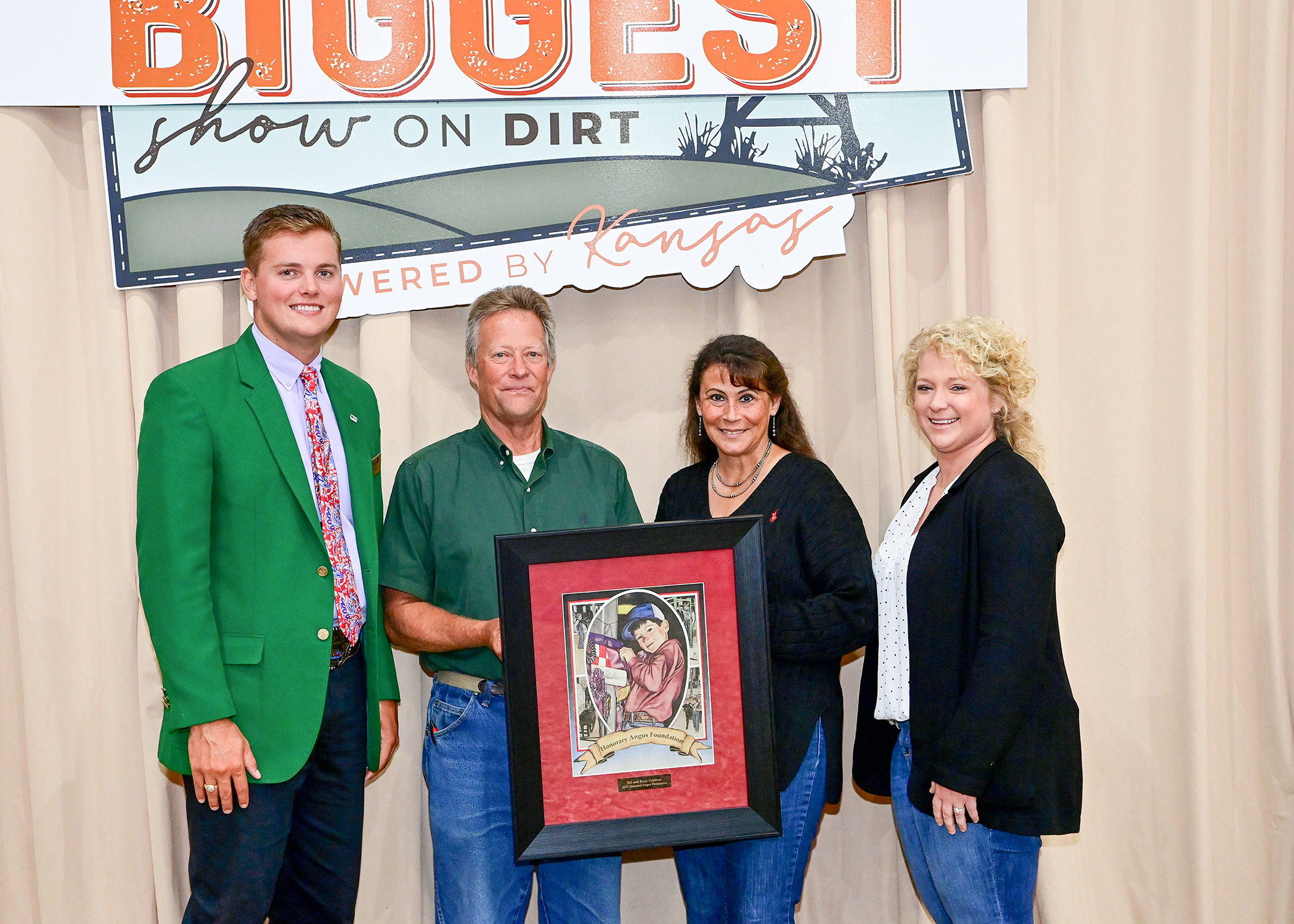 Grieman Angus Farm Awarded Seed Stock Producer Of The Year At Iowa Beef Expo