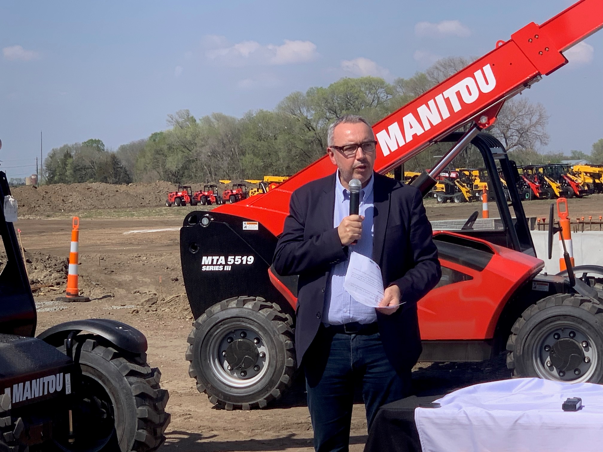 Manitou Equipment America Going Big