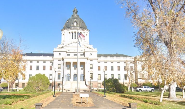 NOEM’S USES OF CREDIT CARDS AND AN ECONOMIC FUND CAUSE LAWMAKERS TO PROPOSE RESTRICTIONS NOEM’S USES OF CREDIT CARDS AND AN ECONOMIC FUND CAUSE LAWMAKERS TO PROPOSE RESTRICTIONS